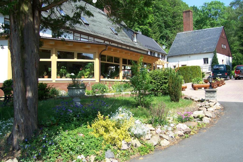 Gaststaette & Pension Oelmuehle Oberschöna Eksteriør billede